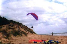 Bernie Lindahl flying at Avalon Site photo